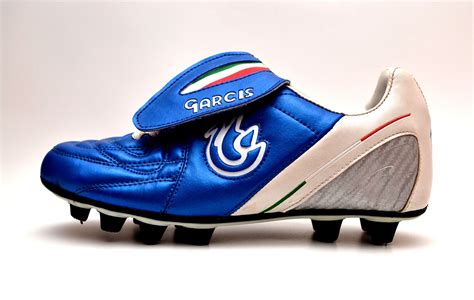 mexican soccer cleats brand